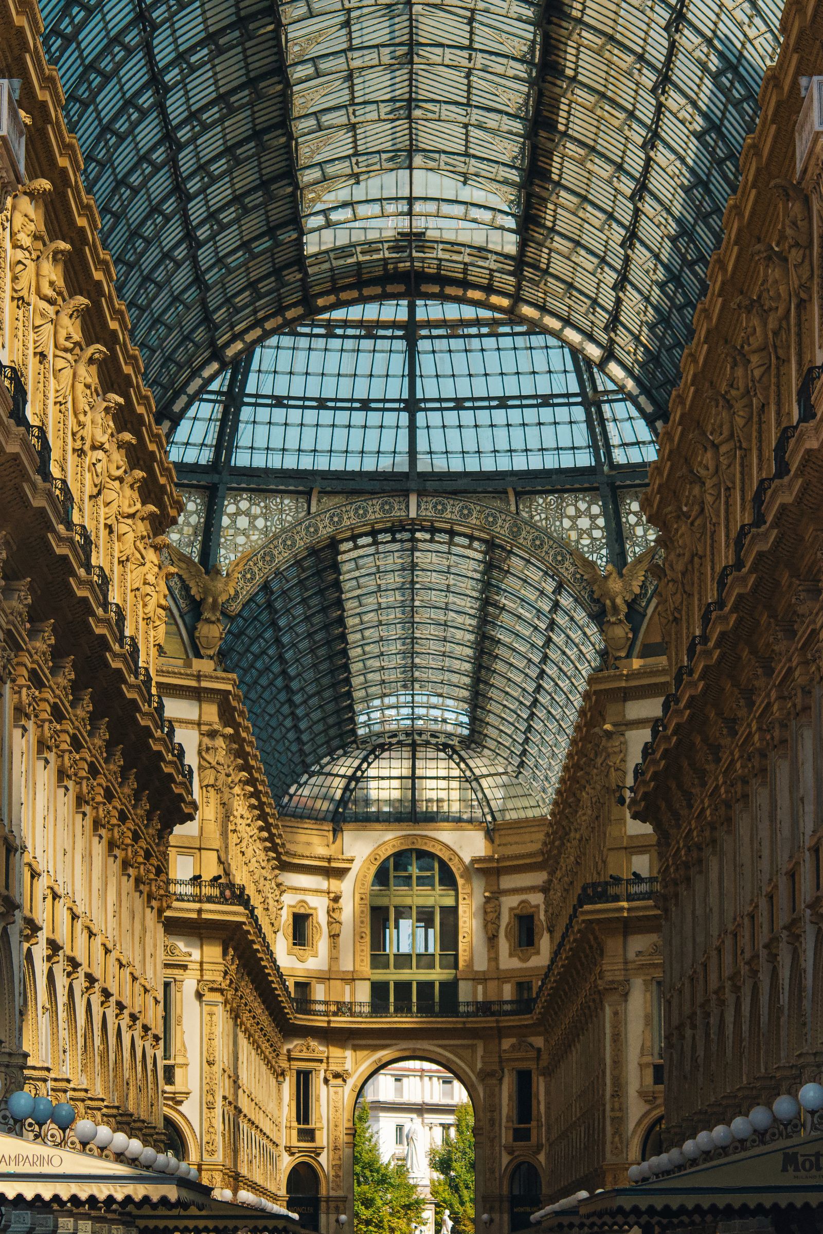 Architettura della Galleria Vittorio Emanuele II a Milano